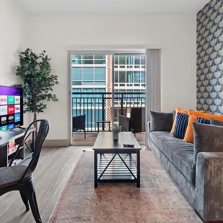 The Panther - Luxury 3Br - Free Parking - Views - Stadium - Gym